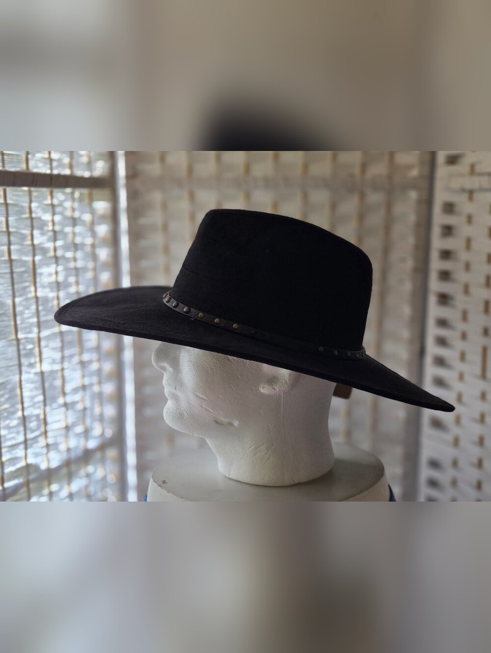 Unisex Wide Brim Black Felt Hat with Studded Band